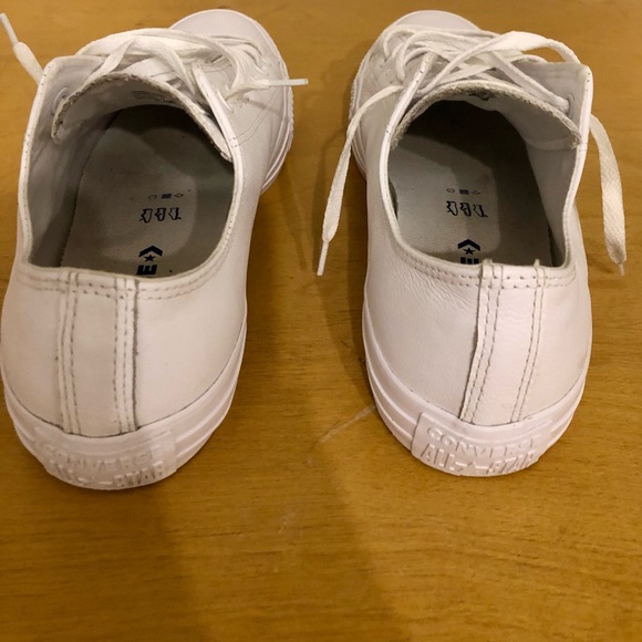 Men’s Chuck Taylor All Star Leather White Converse Sneakers. - Picture 5 of 10